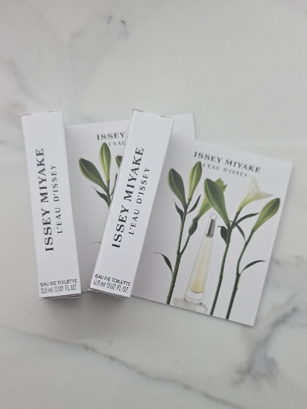 2 ISSEY MIYAKE L'Eau d'Issey Women Eau de Toilette Samples - 0.8 mL